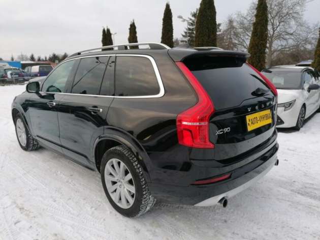 Volvo XC90 D5 AWD 7-míst Bowers & Wilkins