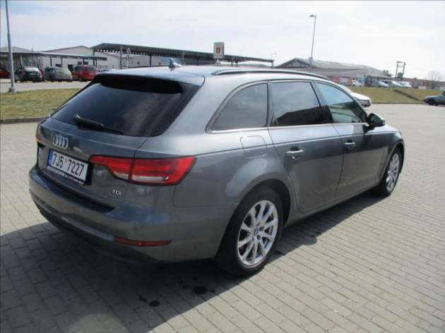 Audi A4 2,0 TDI Quattro S-Tronic GPS L