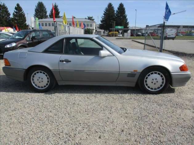 Mercedes-Benz SL 5,0 500 V8 235kw, původní stav