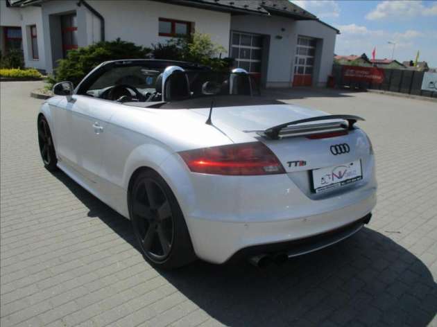 Audi TT 2,0 TFSi 147kw S-Line