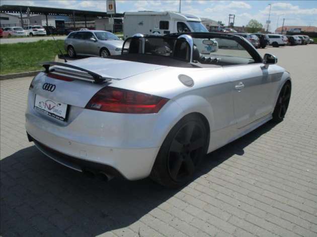 Audi TT 2,0 TFSi 147kw S-Line
