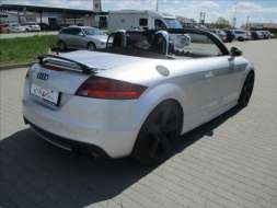 Audi TT 2,0 TFSi 147kw S-Line