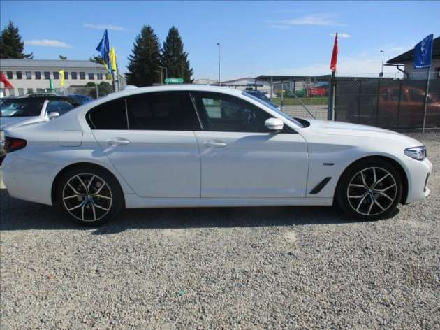 BMW Řada 5 2,0 520i M Sport Laser odp. DP