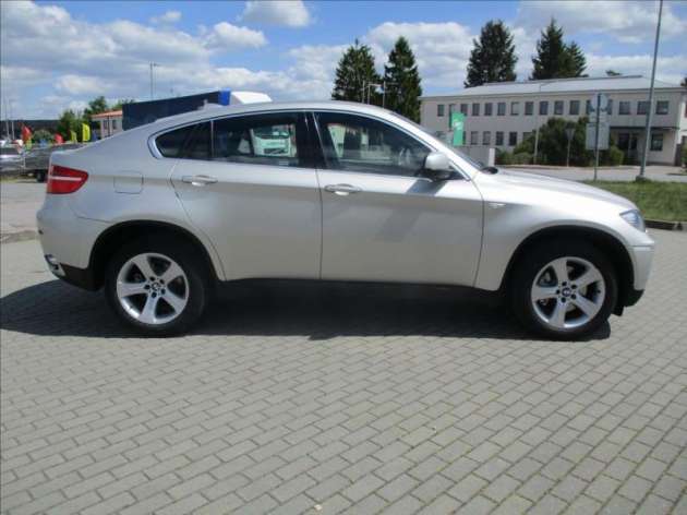 BMW X6 4,0 d 225kw X-Drive CZauto TOP
