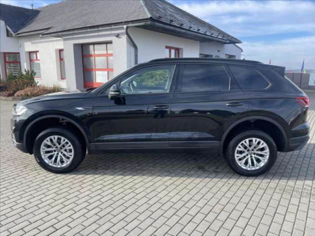 Volkswagen Touareg 3,0 TDi 170kw NOMAD CZauto DPH