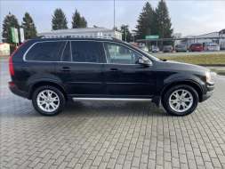 Volvo XC90 2,4 D5 136kw SUMMUM AWD Tažné