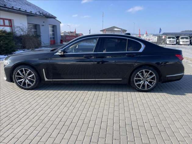 BMW Řada 7 3,0 d xDrive 210kw Laser Radar