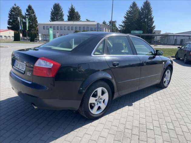 Audi A4 1,8 i Quattro Xenon 110kw CZau