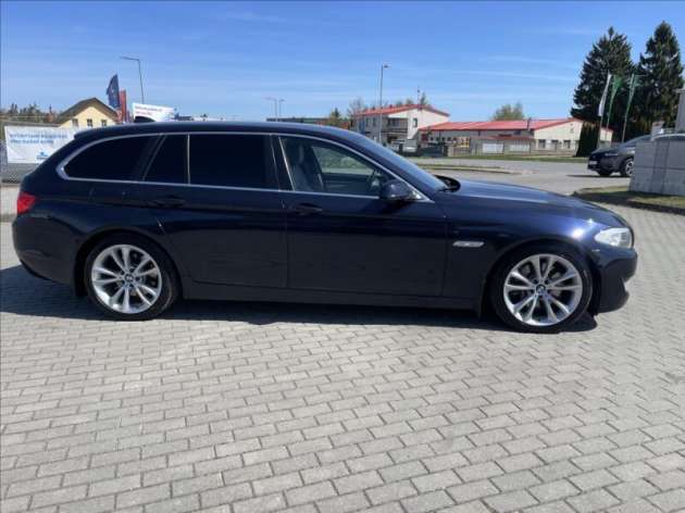 BMW Řada 5 3,0 d 180kw Manuál Luxury 2maj