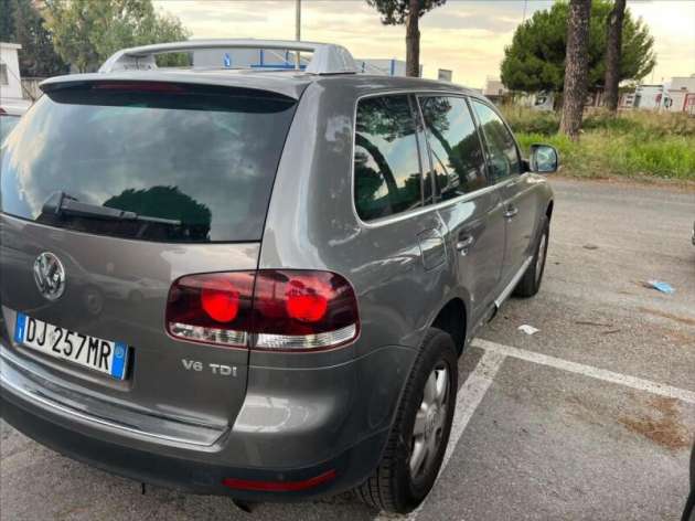 Volkswagen Touareg 3,0 TDi 165kw Tiptronic bez ko