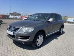 Volkswagen Touareg 3,0 TDi 165kw Tiptronic bez ko