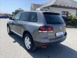 Volkswagen Touareg 3,0 TDi 165kw Tiptronic bez ko