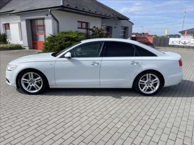 Audi A6 3,0 TDi 150kw S-Line Quattro