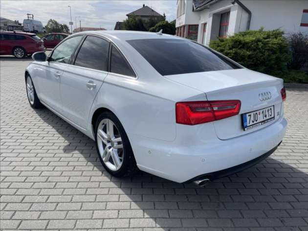 Audi A6 3,0 TDi 150kw S-Line Quattro
