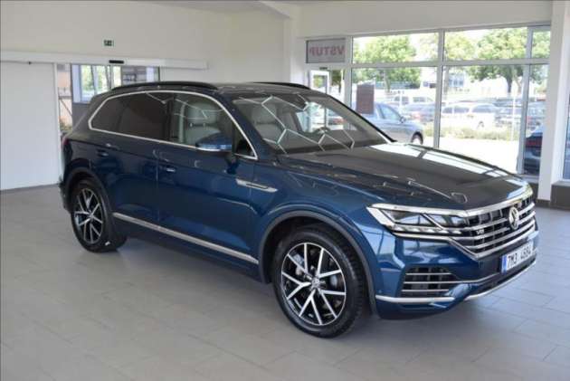 Volkswagen Touareg 4,0 V8 TDi,DSG+F1,FULL LED,DPH