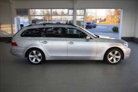 BMW Řada 5 3,0 530XD, xen,navi,servis,