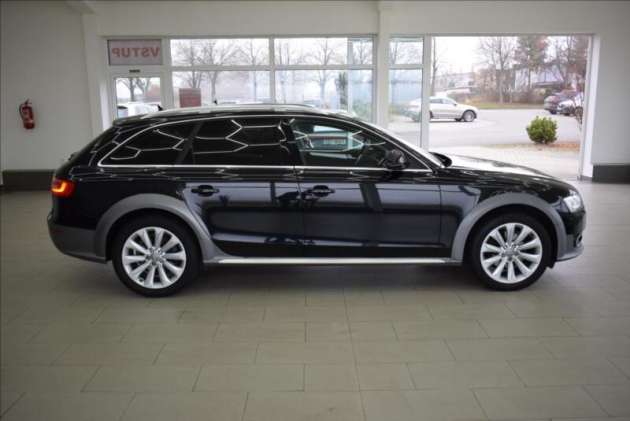 Audi A4 Allroad 2,0 TDi, ALLROAD,QUATTRO,