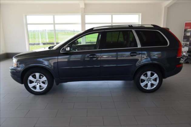 Volvo XC90 2,4 D5, AWD,7-míst,SUMMUM,