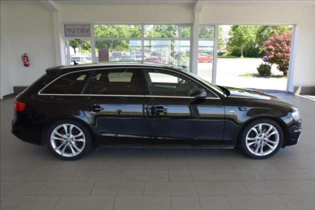 Audi A4 Avant 2,0 TDi,NAVI,Bi-xenony+L