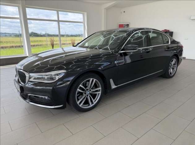 BMW Řada 7 3,0 730d xDrive, FULL LED