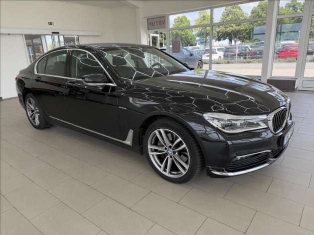 BMW Řada 7 3,0 730d xDrive, FULL LED