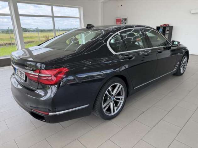 BMW Řada 7 3,0 730d xDrive, FULL LED