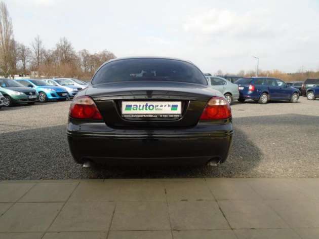 Jaguar S-Type 2,7 152kW, nová STK