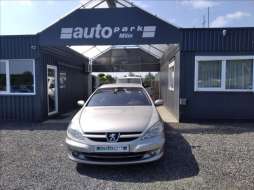 Peugeot 607 2,7