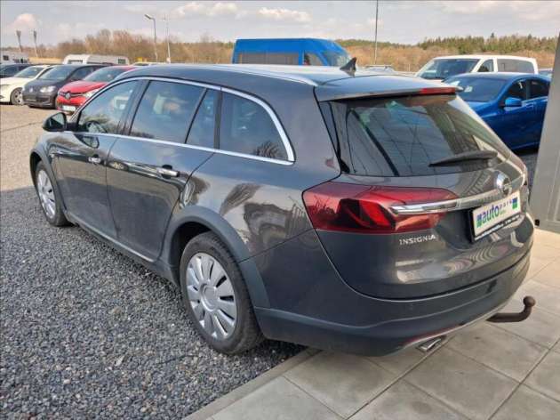 Opel Insignia 2,0 120kw , automat