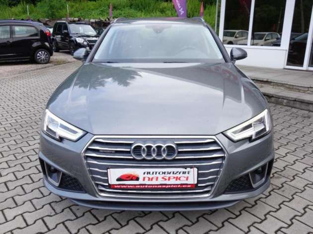 Audi A4 2.0TDI 140kW QUATTRO S-LINE