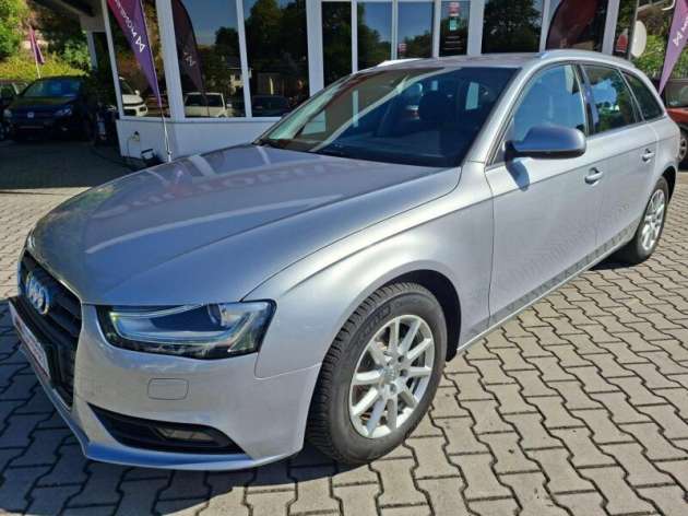 Audi A4 2.0TDI 110kW 8A -NAVIGACE
