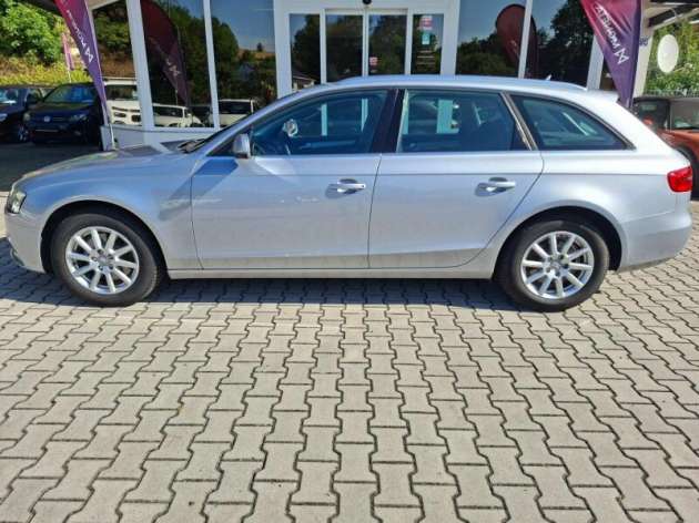 Audi A4 2.0TDI 110kW 8A -NAVIGACE