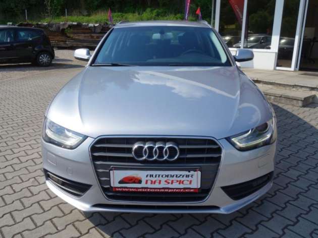 Audi A4 2.0TDI 110kW 8A -NAVIGACE