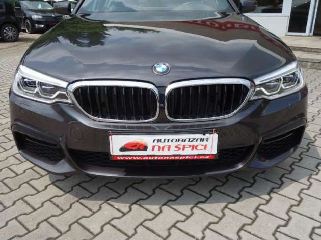 BMW Řada 5 530XD 195kW M-PAKET