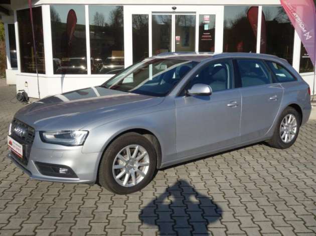Audi A4 2.0TDI 110kW 8A -NAVIGACE