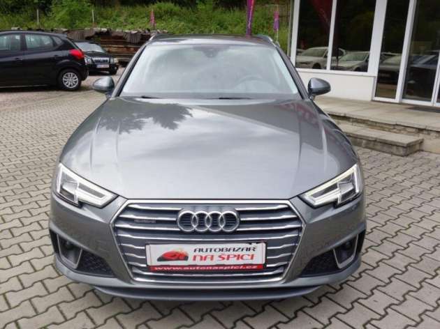 Audi A4 2.0TDI 140kW QUATTRO S-LINE