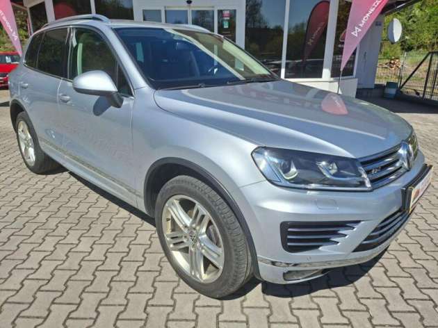 Volkswagen Touareg 3.0TDI 193kW 8A 4MOT R-LINE