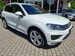 Volkswagen Touareg 4.2TDI 250kW R-LINE -ČR