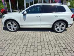 Volkswagen Touareg 4.2TDI 250kW R-LINE -ČR
