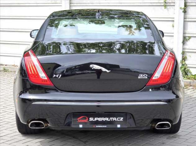 Jaguar XJ 3,0 250kW Kompr.AWD Premium Lu