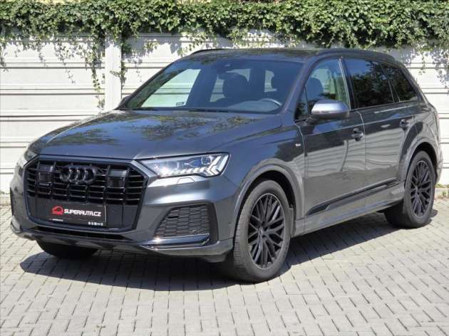 Audi Q7 3,0 50TDi S-line TZ ČR 1.maj T