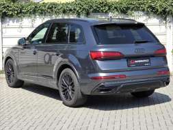 Audi Q7 3,0 50TDi S-line TZ ČR 1.maj T