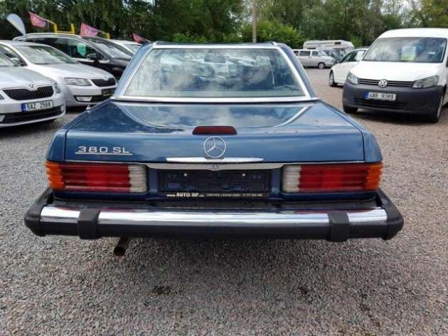 Mercedes-Benz SL 380 1982 160 kW HARDTOP