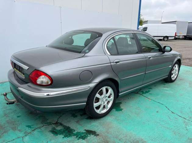 Jaguar X-Type 2.0 V6 Executive
