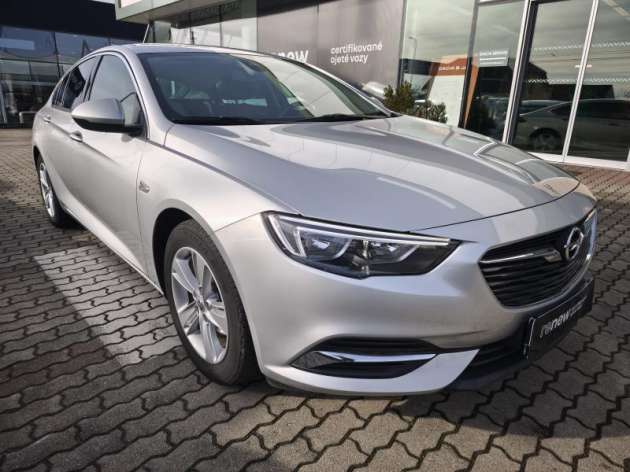 Opel Insignia 2018 1.5T 121kW ČR 1.MAJITEL