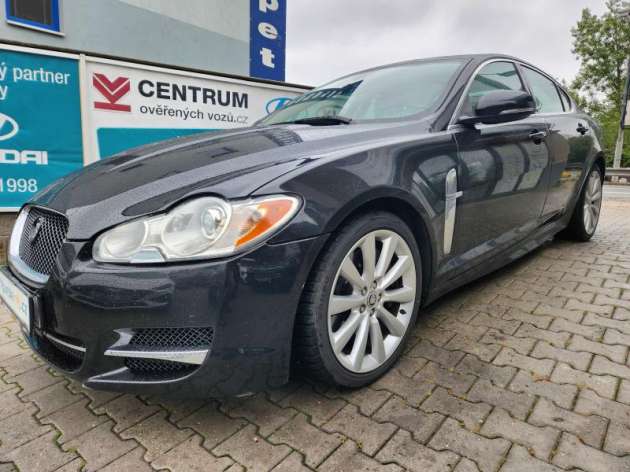 Jaguar XF 3.0-PRAV. SERVIS-VIP KLIENT