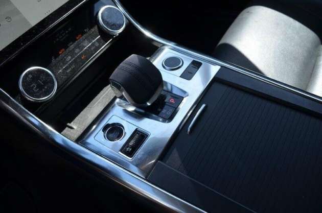 Jaguar XF 