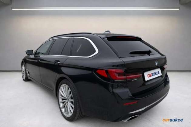 BMW Řada 5 530d xDrive AT Touring