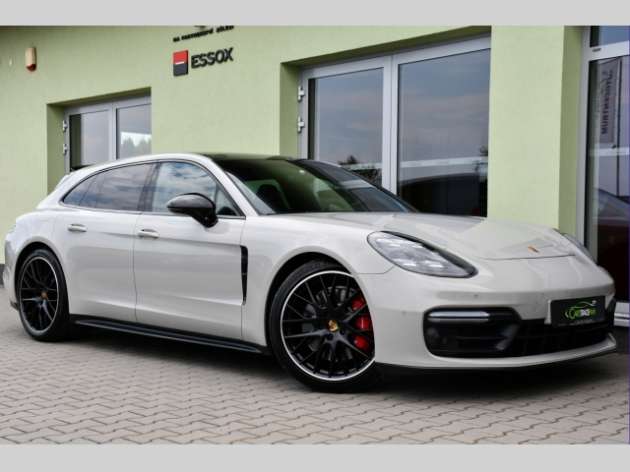 Porsche Panamera GTS 4.0 V8 338kW
