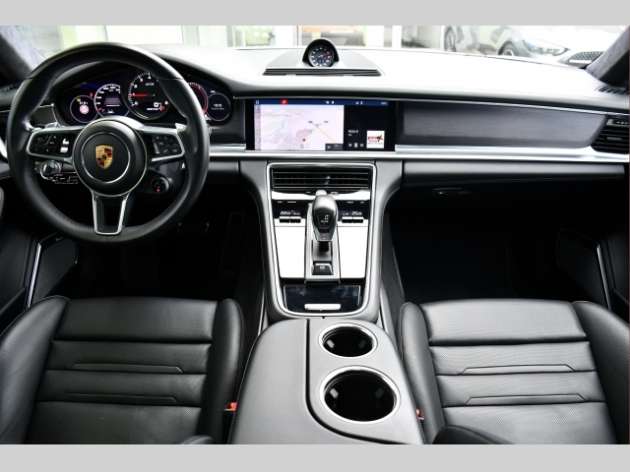 Porsche Panamera GTS 4.0 V8 338kW